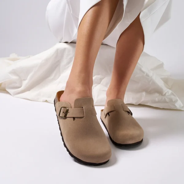 Taupe klompen NOE gemaakt van suede-leer - Afbeelding 2
